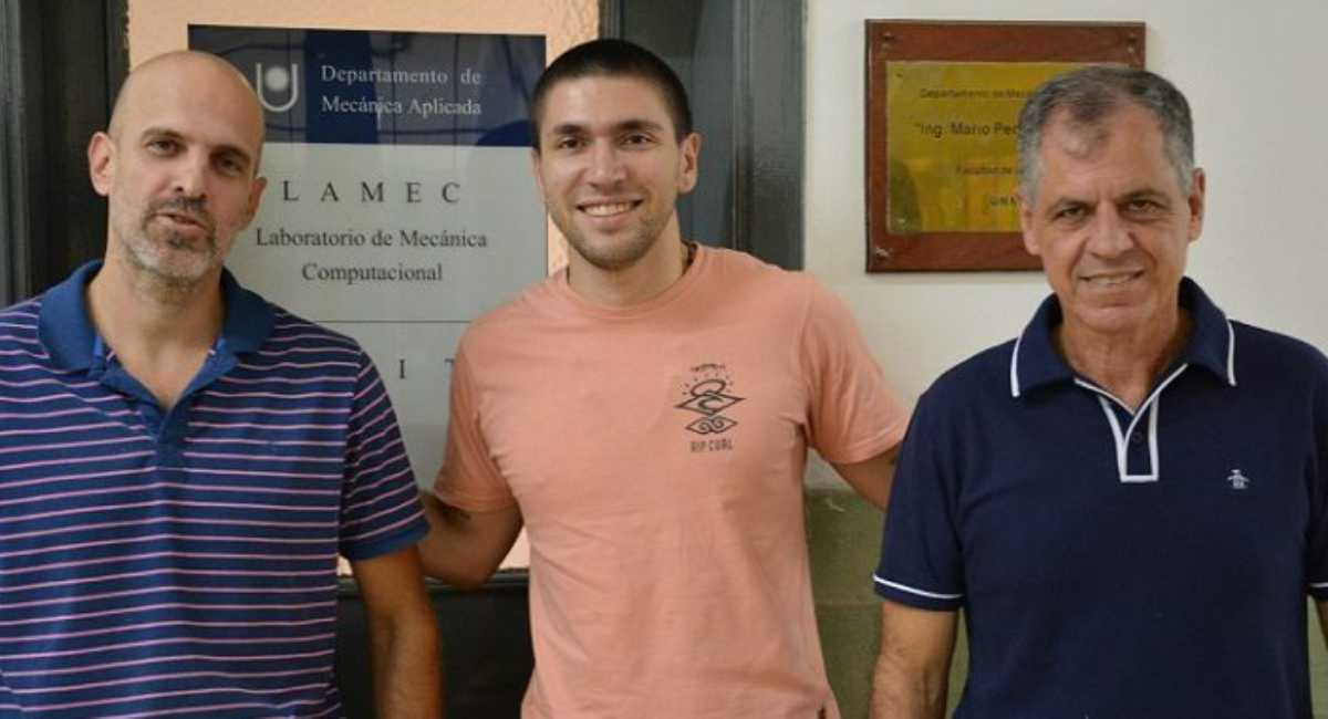estudiante algoritmos genéticos - de izquierda a derecha: Mg Ing. Ricardo Barrios D’Ambra - Bruno Gerometta y el Dr. Ing. Javier Mroginski