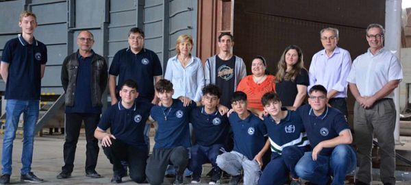 Alumnos de Castelli pasantías