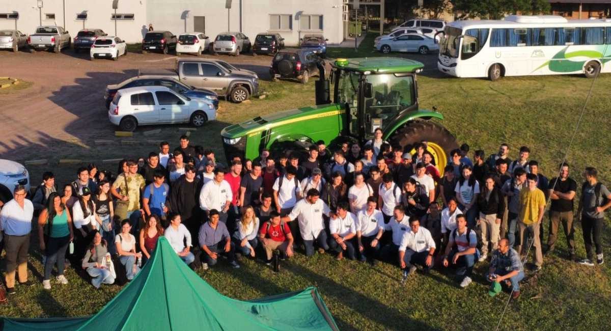 Agricultura de presiscion capacitacion ingeniería UNNE John Deere Agricultura de Precisión