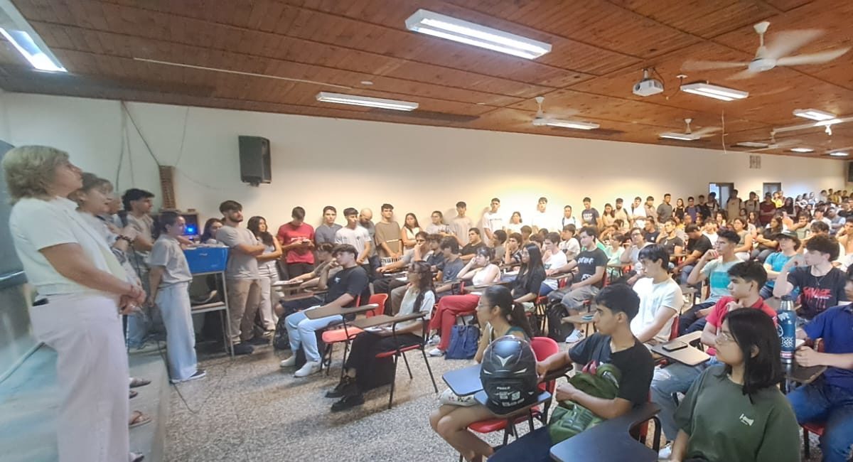 Ingresantes 2025 bienvenida Recibimos a 450 nuevos estudiantes