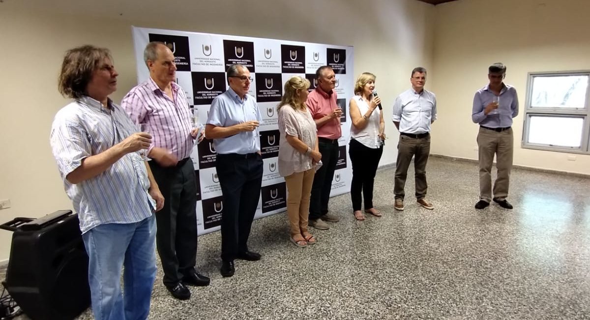 Birnids finde año 2023 en la Facultad de Ingeniería UNNE Brindis de fin de año: El decano acompañado de su gabinete ofrece unas palabras al personal de la Facultad